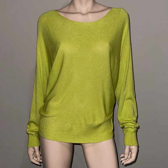 JS Millenium Lightweight Dolman Sleeve Knit Top - Picture 2 of 10
